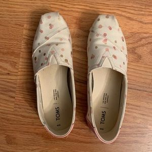 Toms size 8 shoes